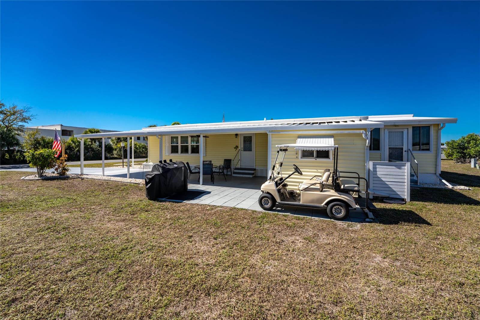 LEMON BAY ISLES PH 01 - Residential