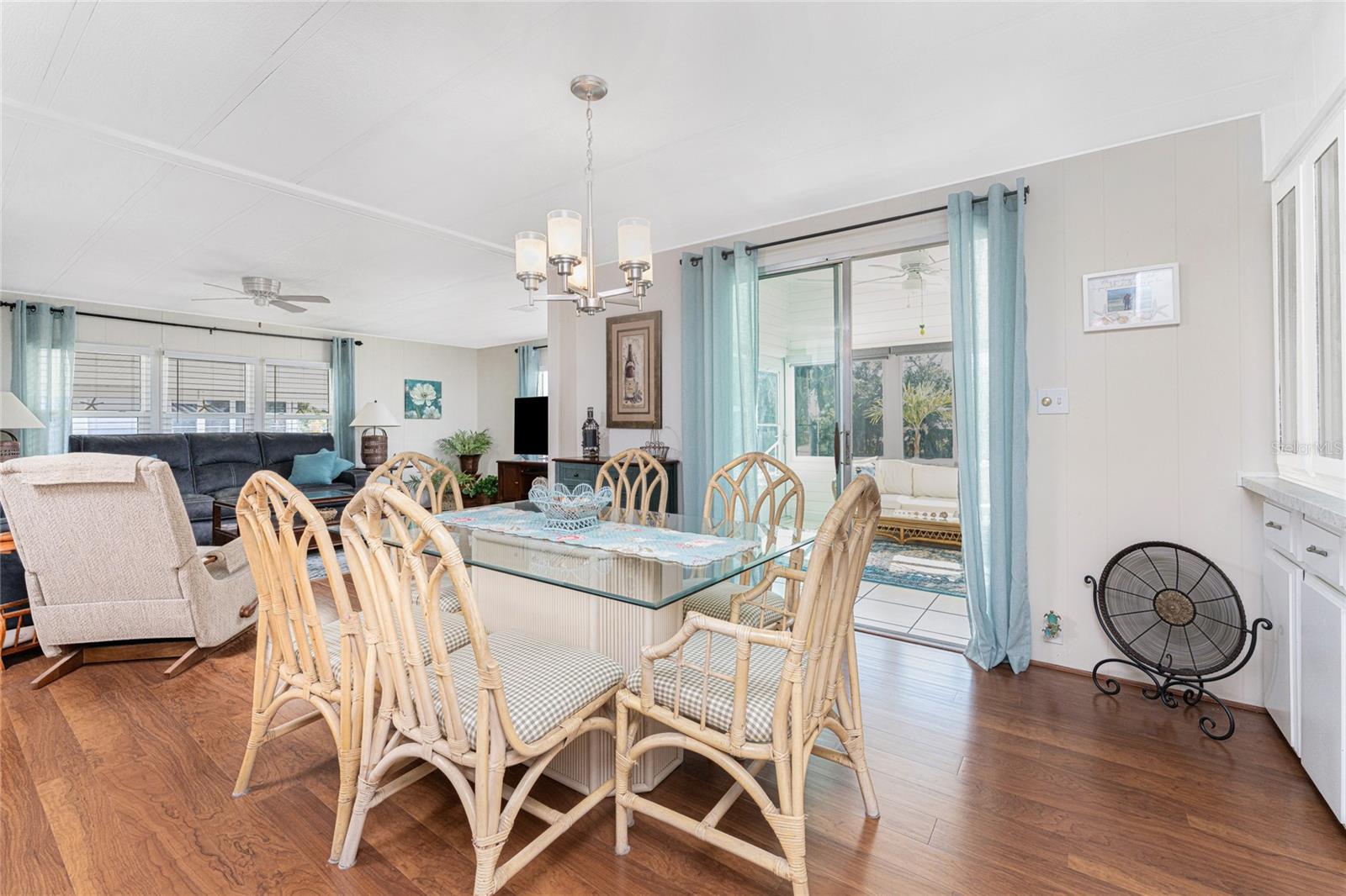 LEMON BAY ISLES PH 01 - Residential