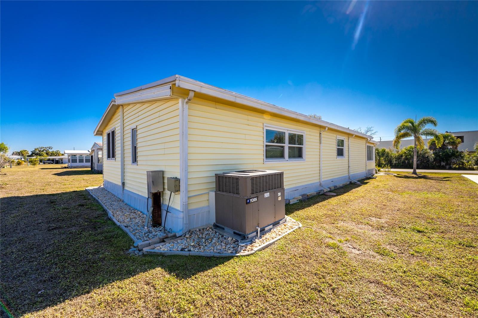 LEMON BAY ISLES PH 01 - Residential