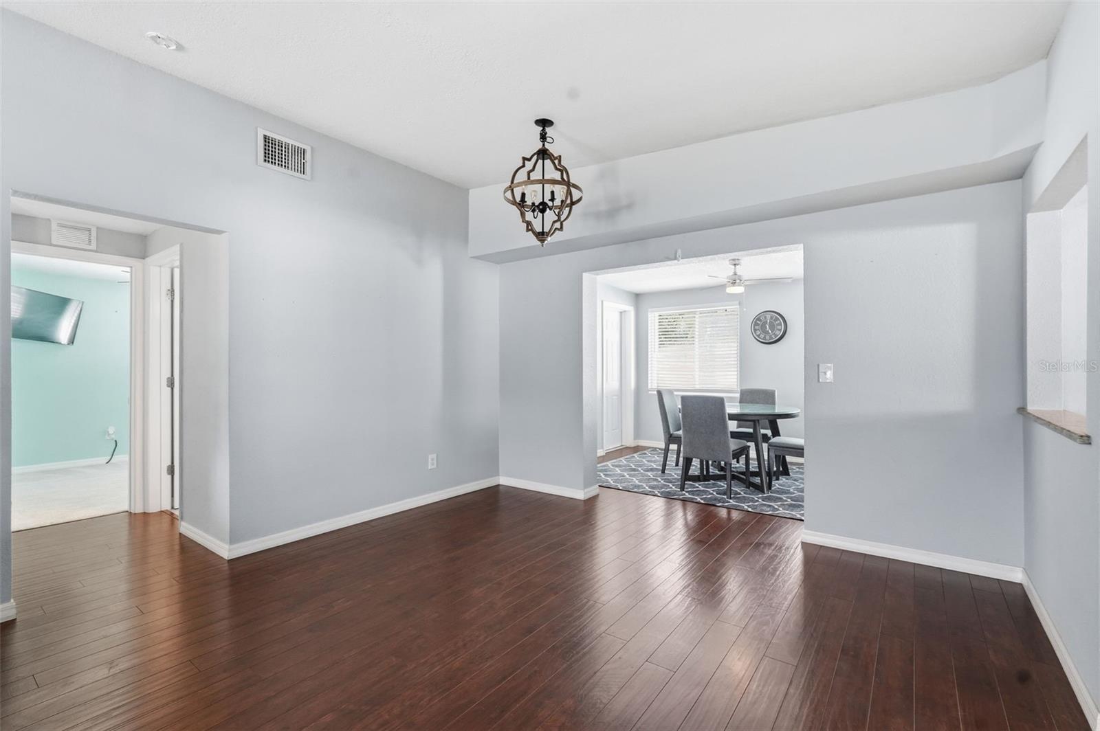 SUNSET MANOR - Residential