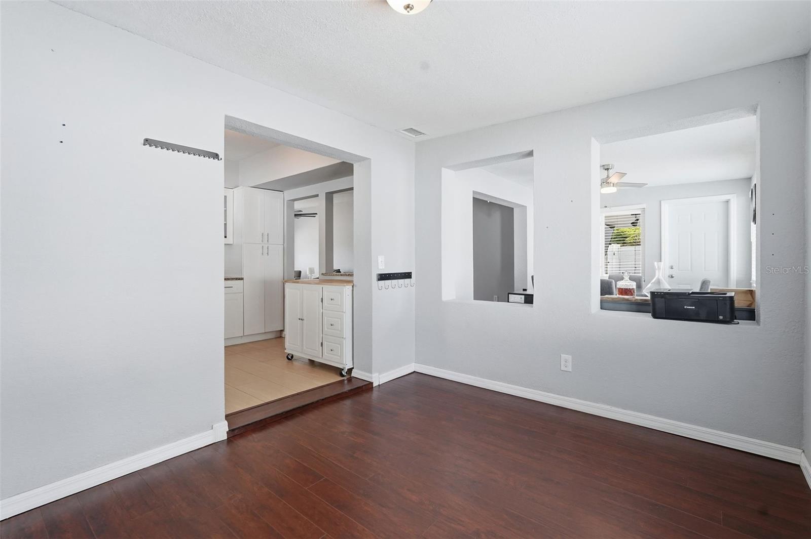 SUNSET MANOR - Residential