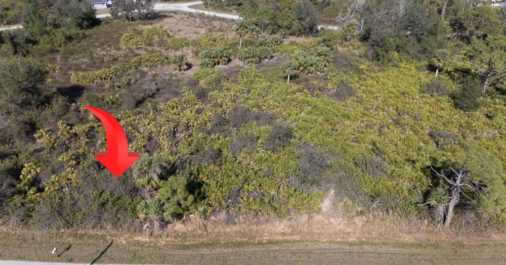 Photo of 13122 Rouding Circle, Port Charlotte, FL 33981 (MLS # D6140732)