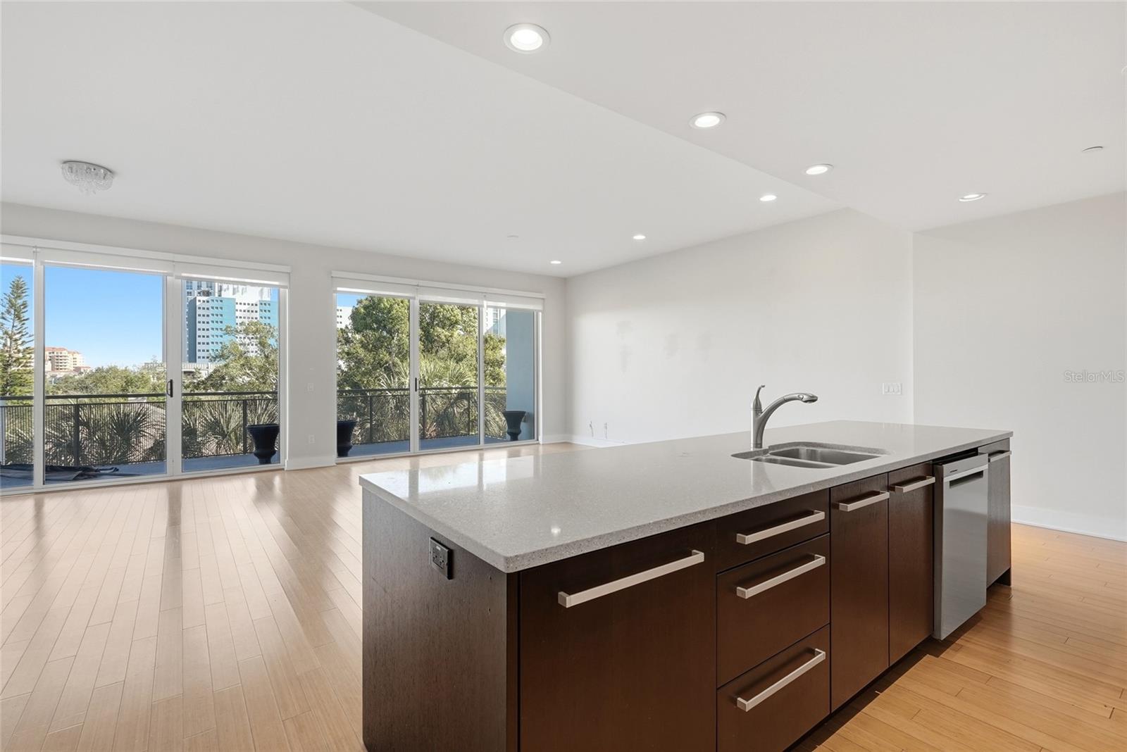 475 2ND STREET N 302