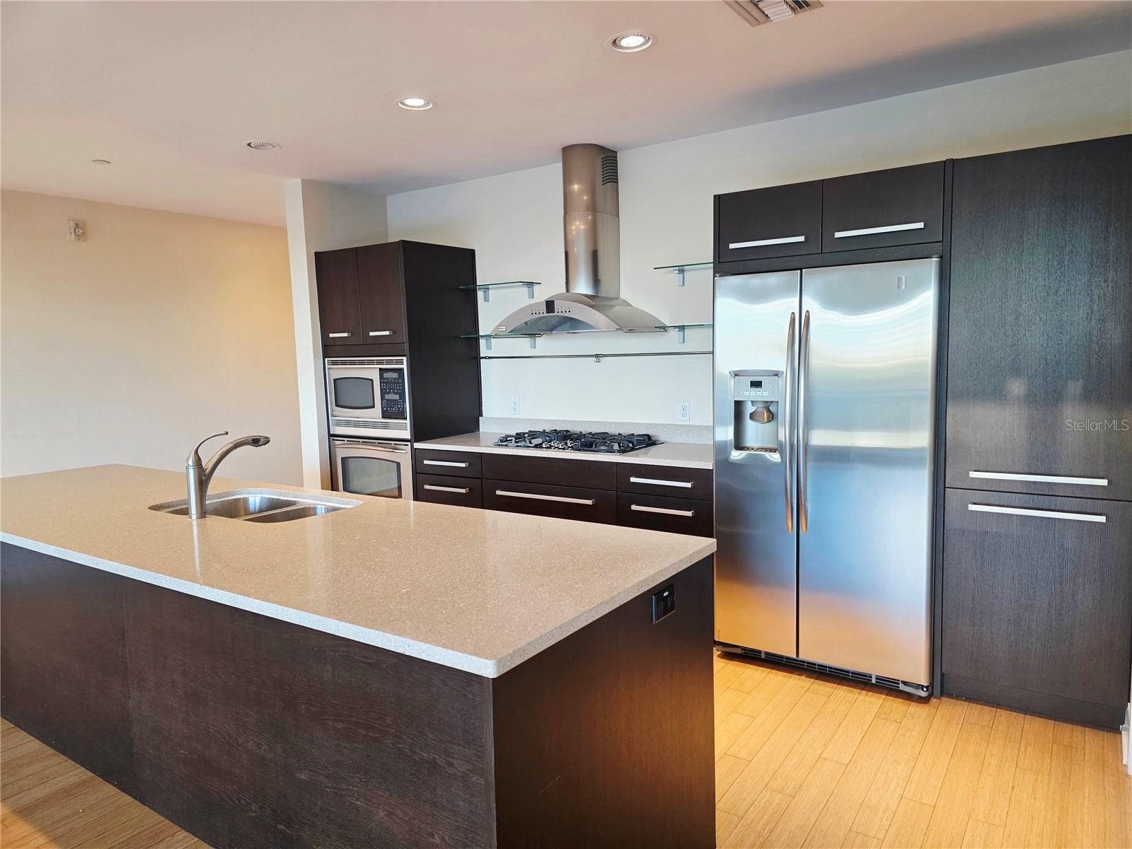 475 CONDO - Residential