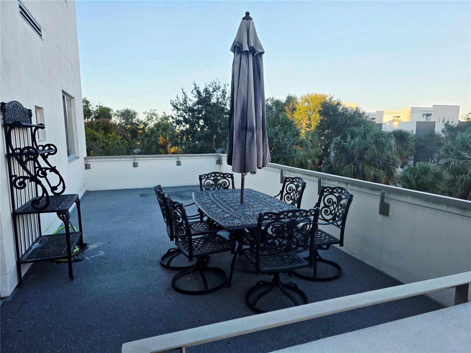 475 CONDO - Residential