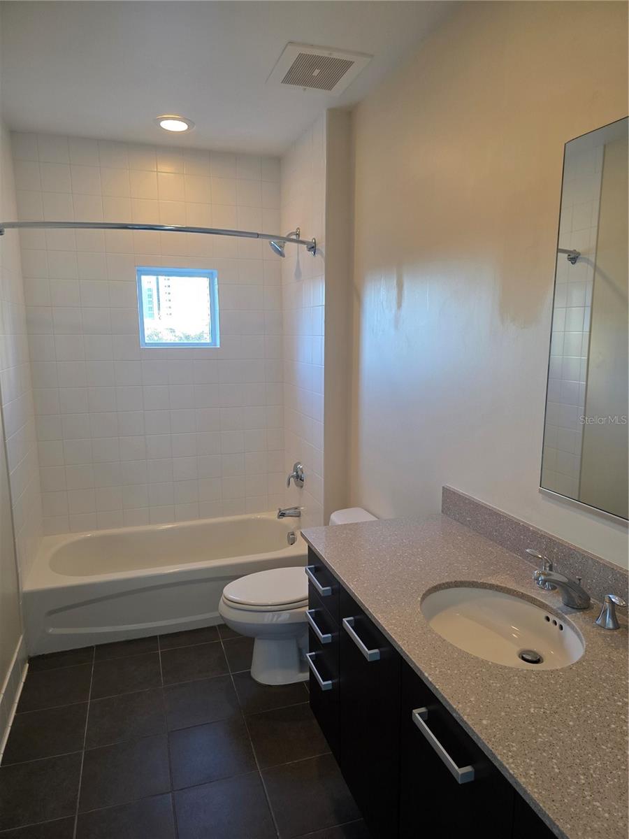 475 CONDO - Residential