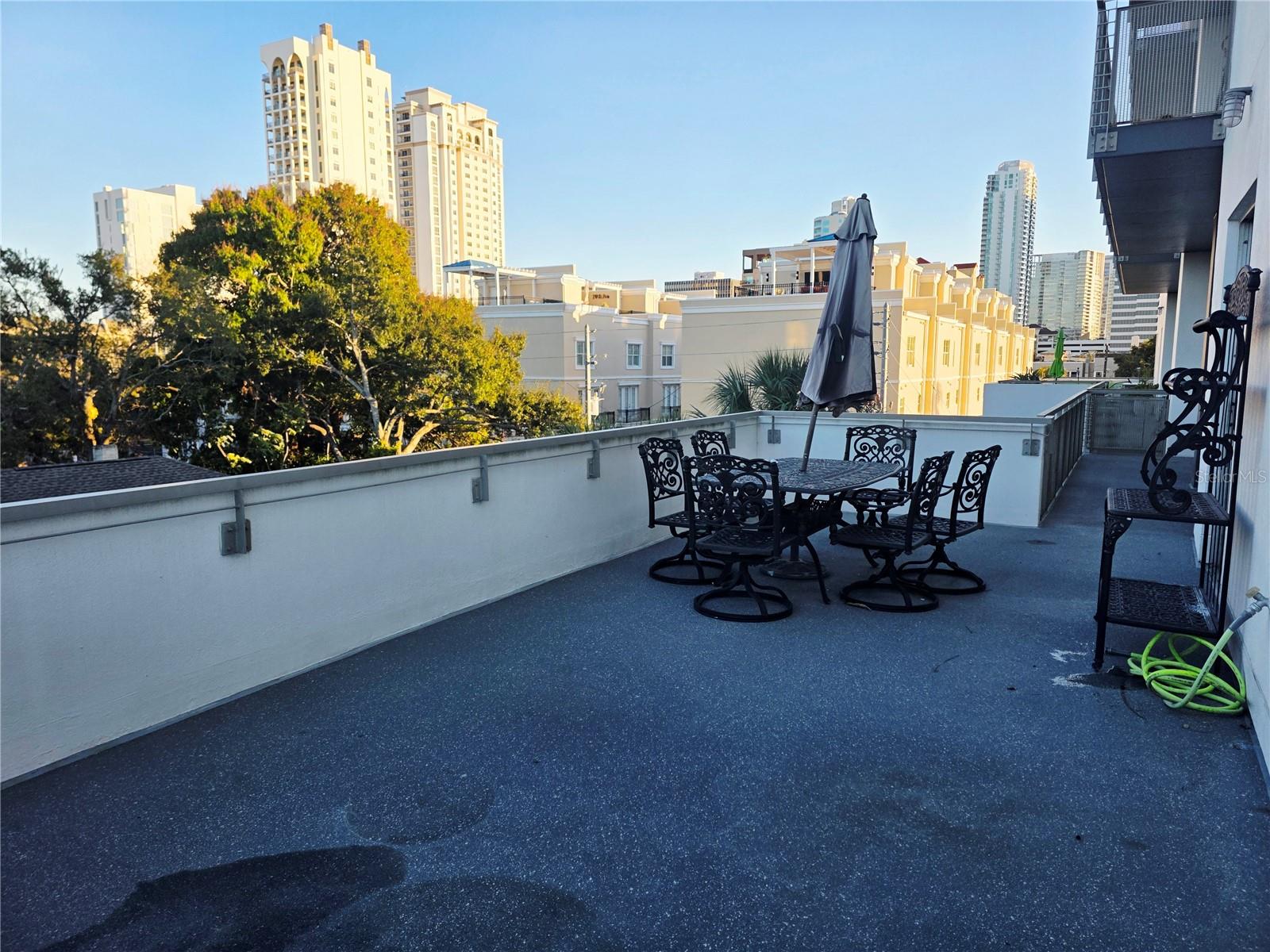 475 CONDO - Residential