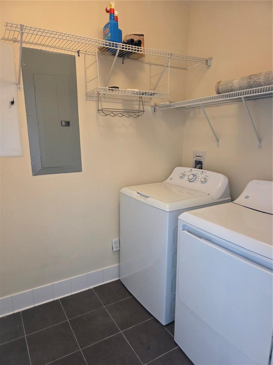 475 CONDO - Residential