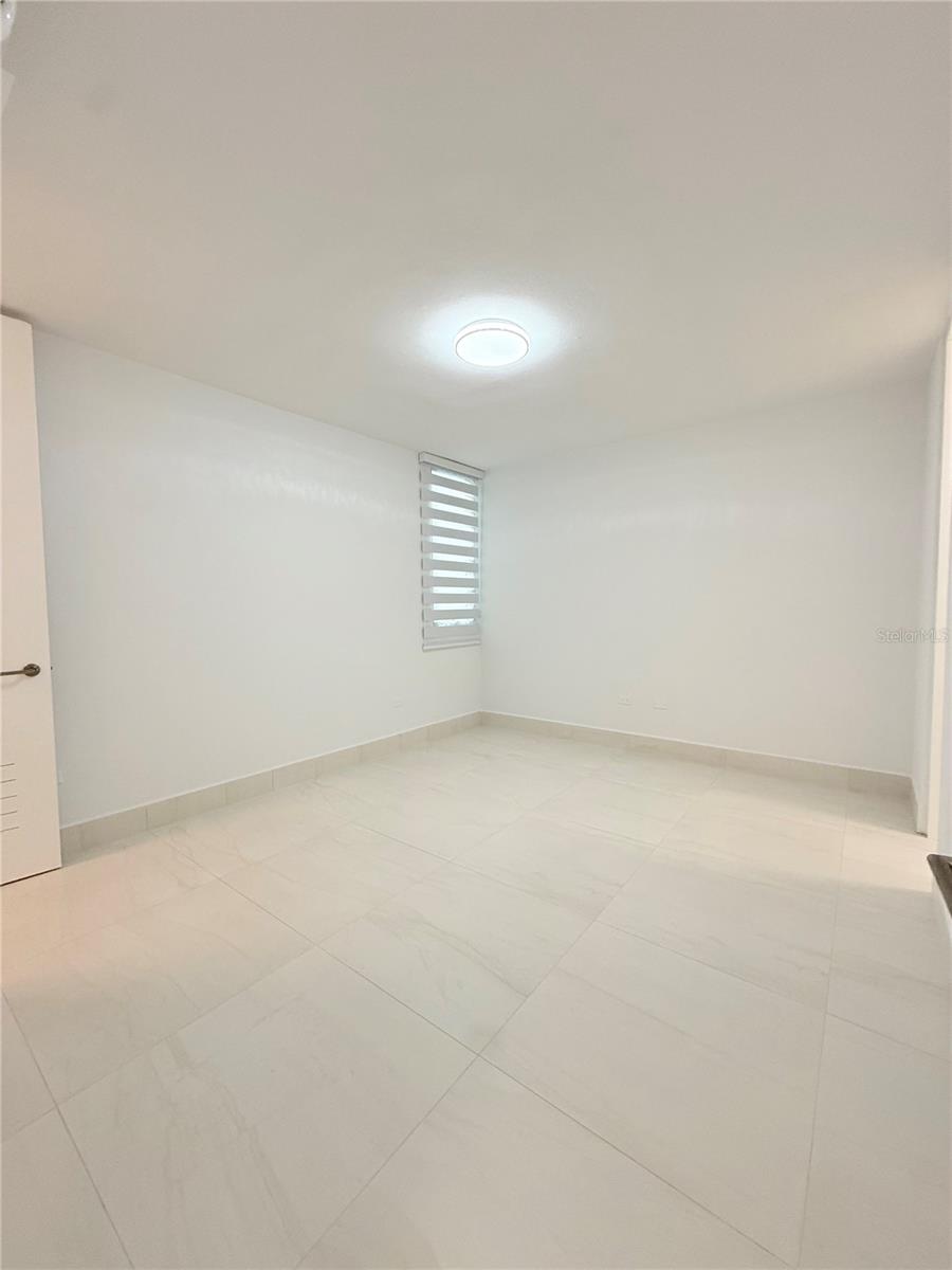 URB RIVIERA PARKVIEW - Residential