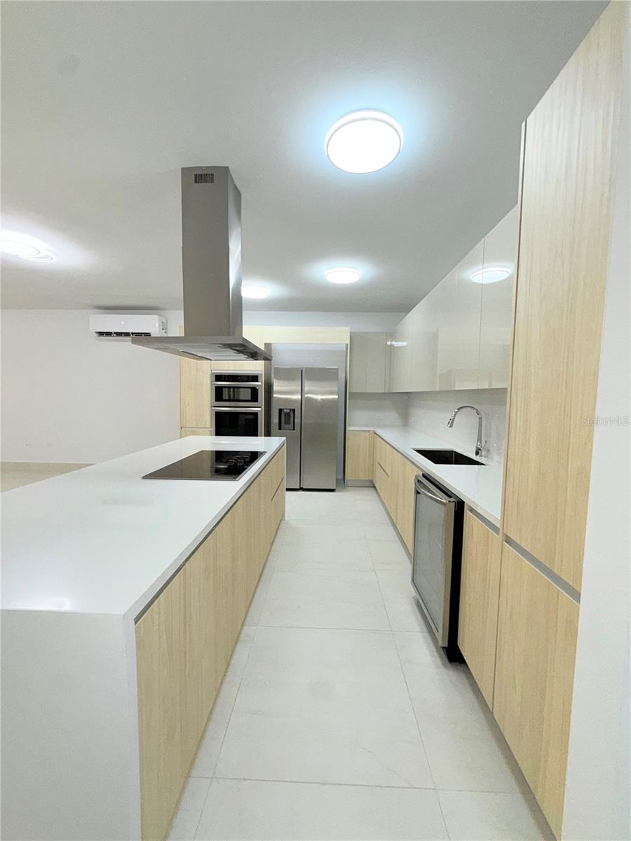 URB RIVIERA PARKVIEW - Residential