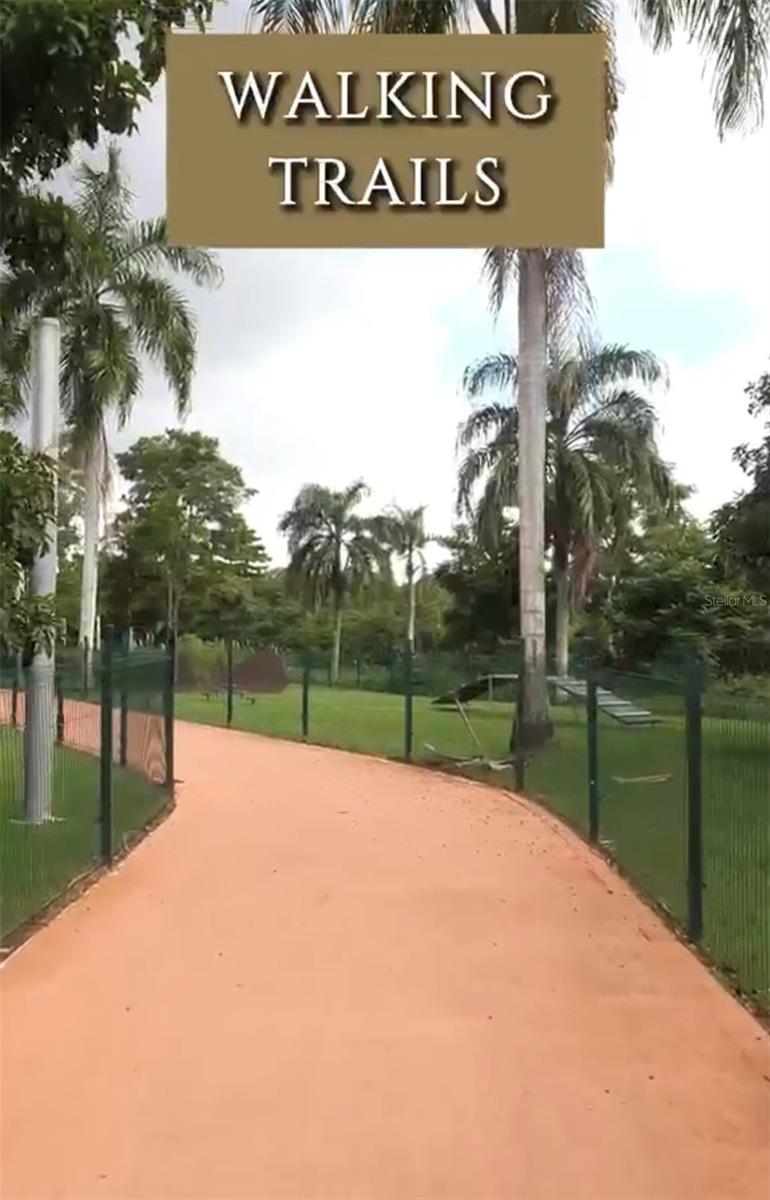 URB RIVIERA PARKVIEW - Residential