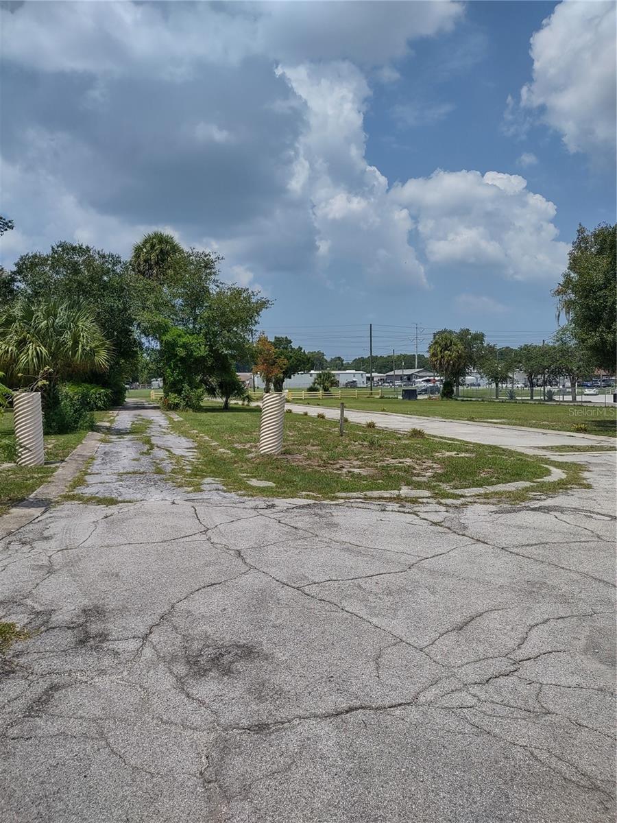 TAMPA TARPON SPGS LAND CO - Commercial Sale