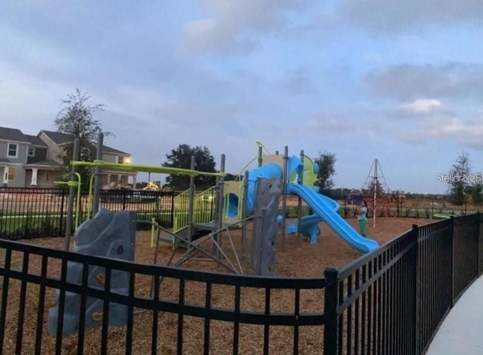 STOREY GROVE - Residential Lease