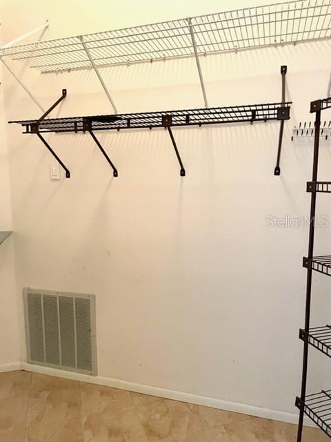 GULF GATE EAST - Residential Lease