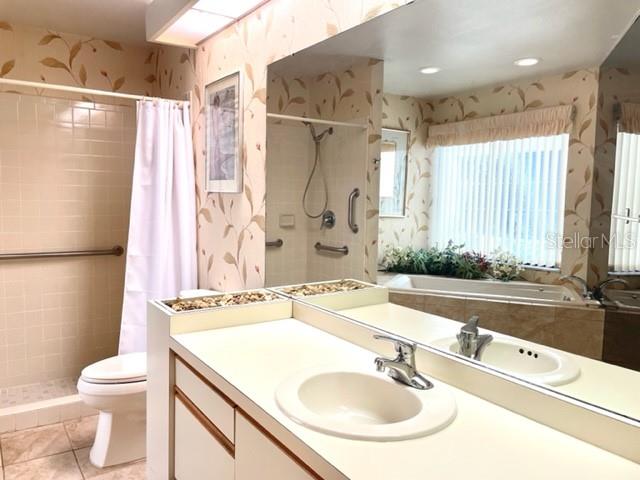 GULF GATE EAST - Residential Lease