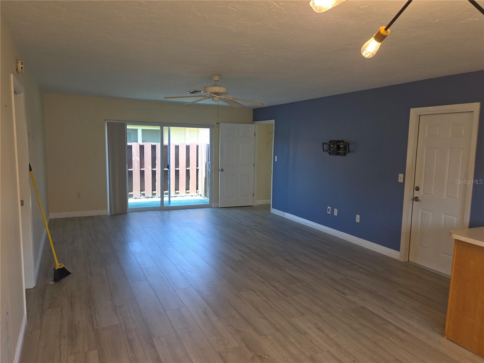 CAMBRIDGE VILLAGE - Residential