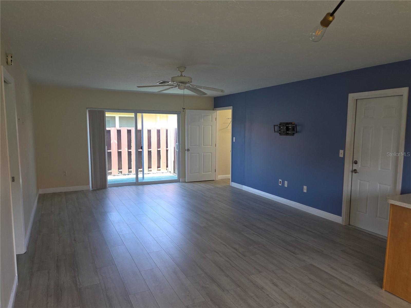 CAMBRIDGE VILLAGE - Residential