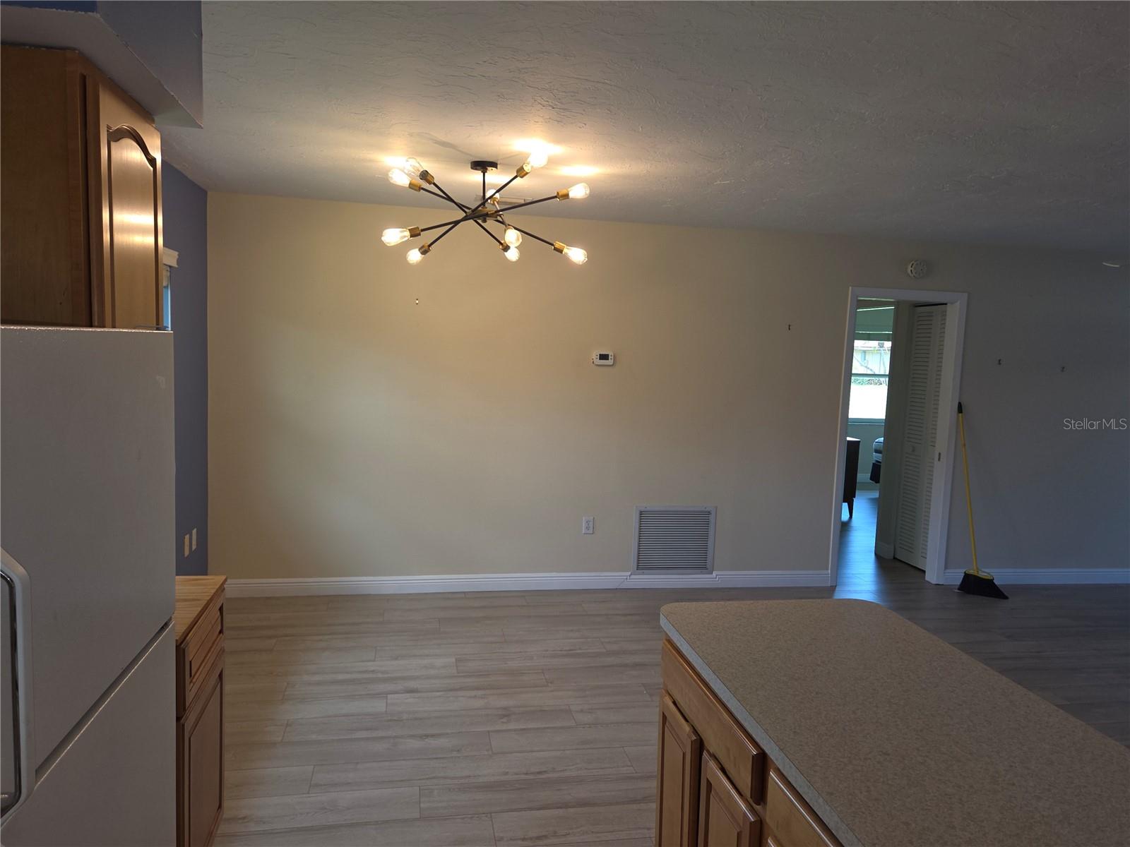 CAMBRIDGE VILLAGE - Residential