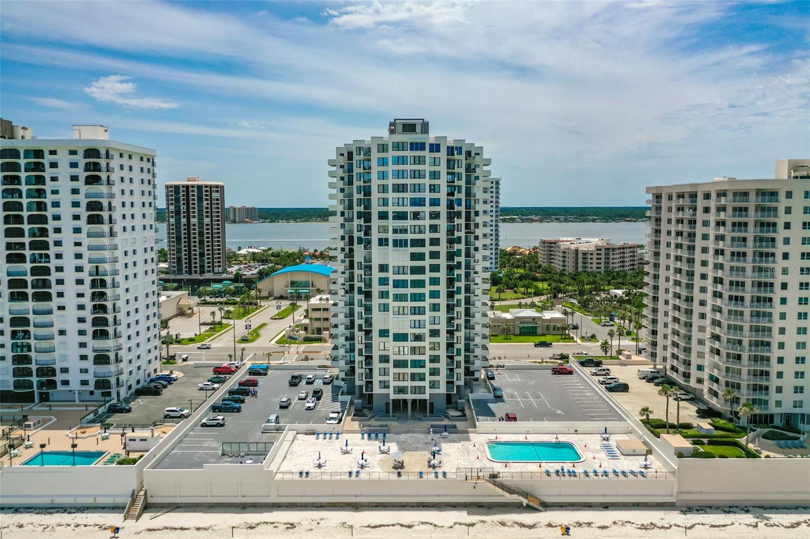 OCEAN 05 CONDO - Residential