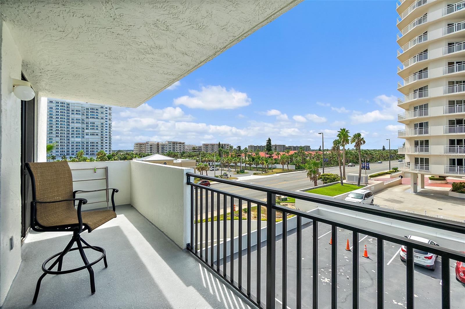 OCEAN 05 CONDO - Residential