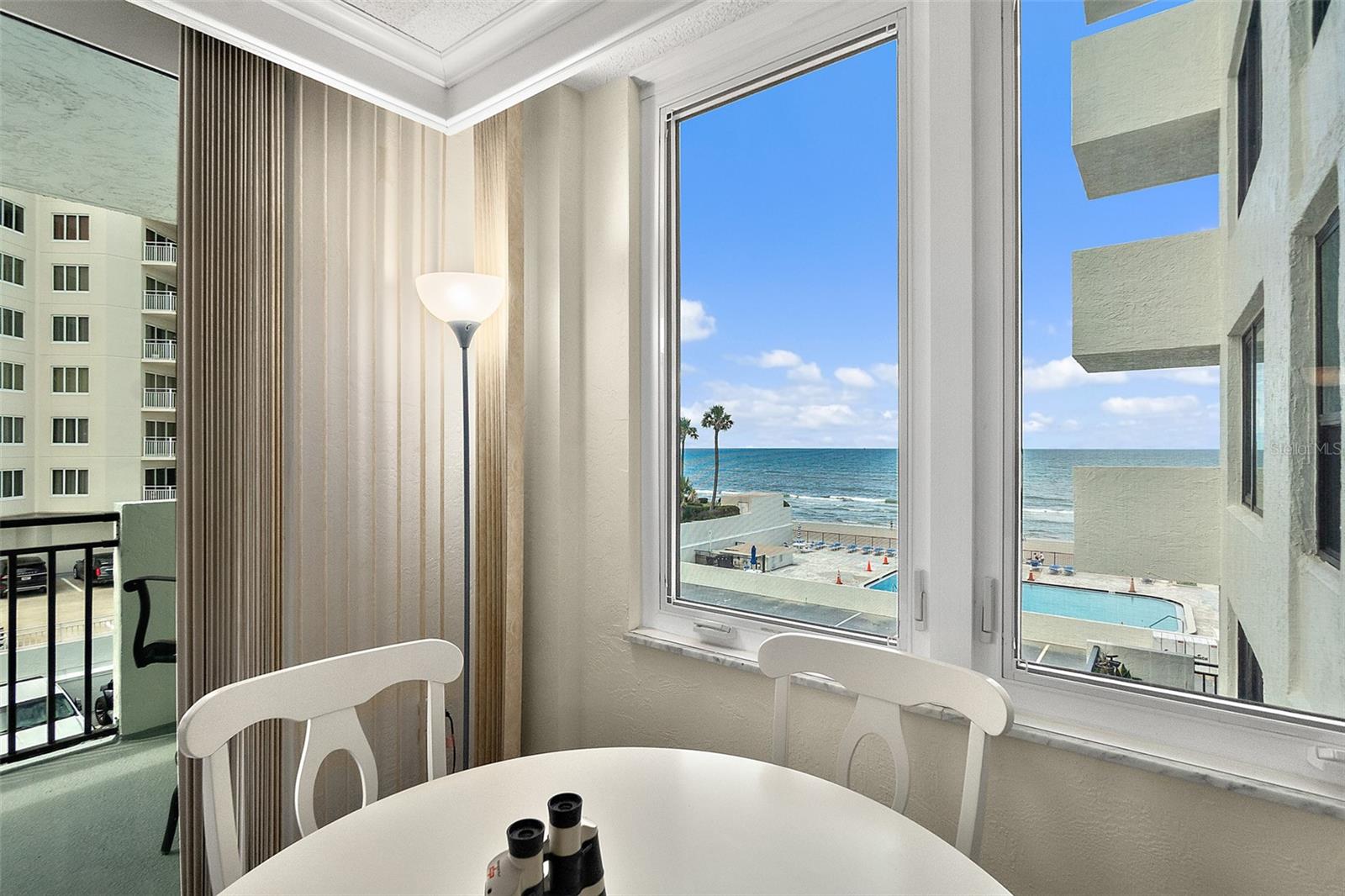 OCEAN 05 CONDO - Residential