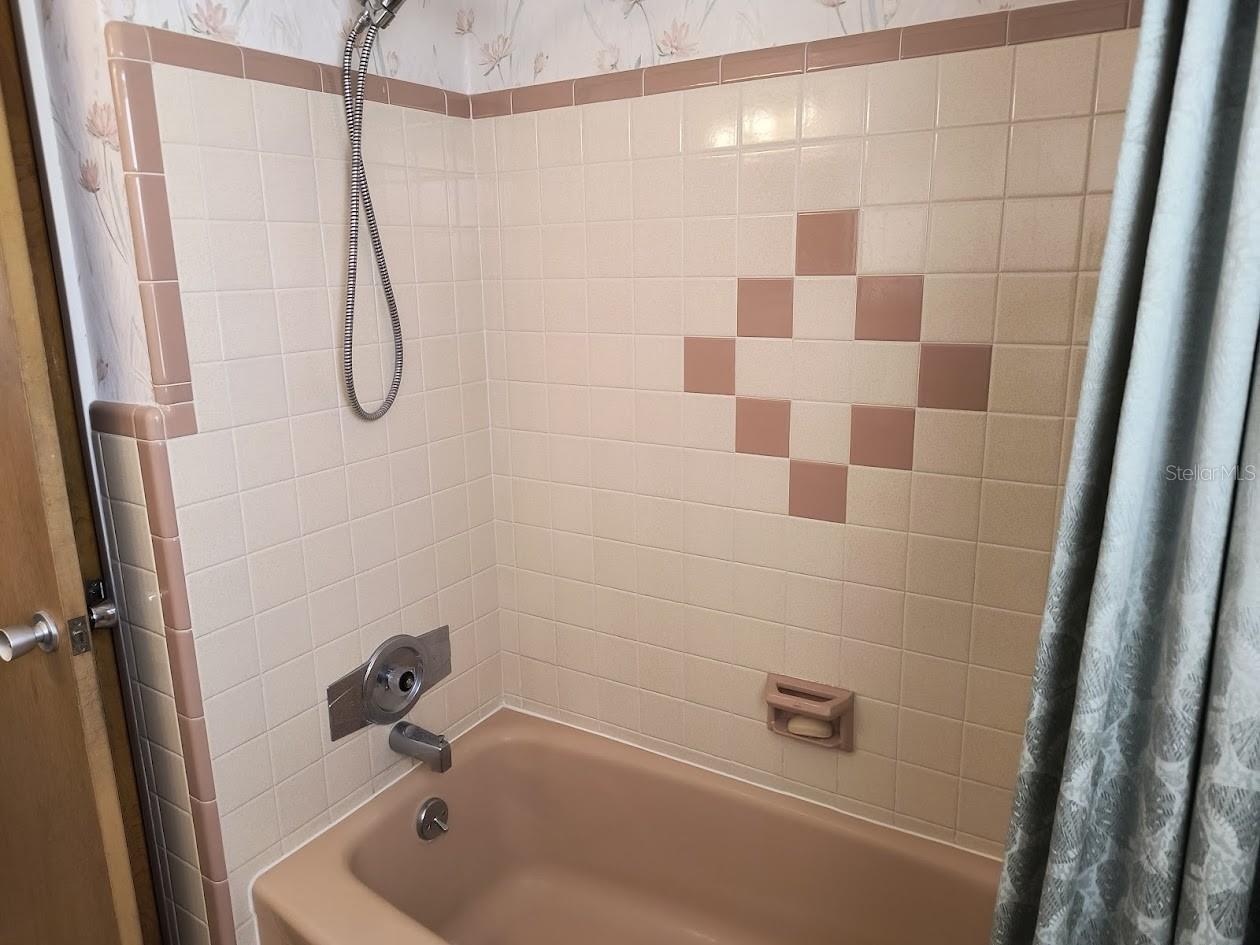 PARKWAY ESTATES - Residential