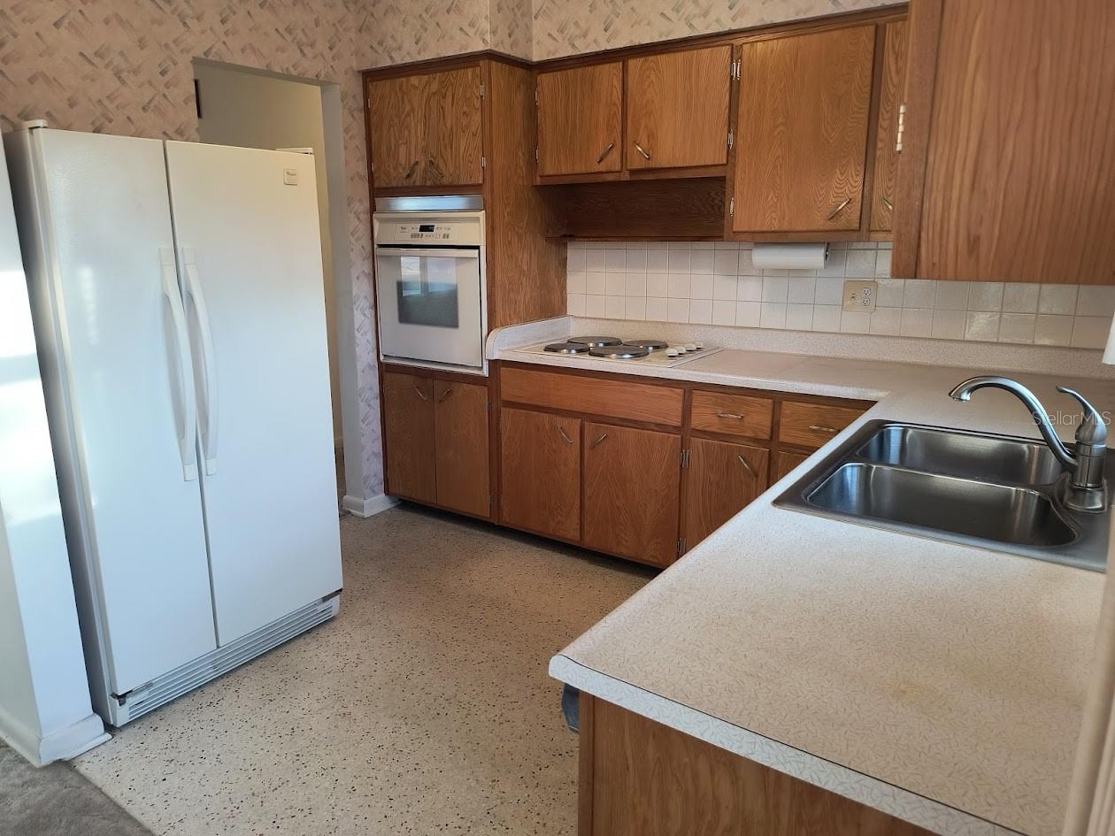 PARKWAY ESTATES - Residential