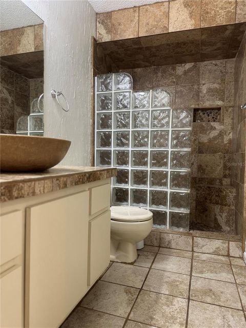 A home in PALM HARBOR