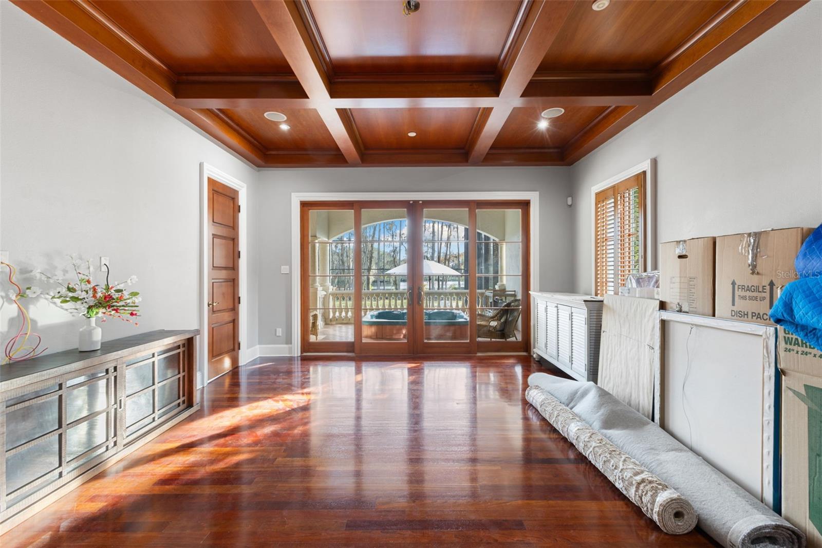 PRETTY LAKE ESTATES - Residential