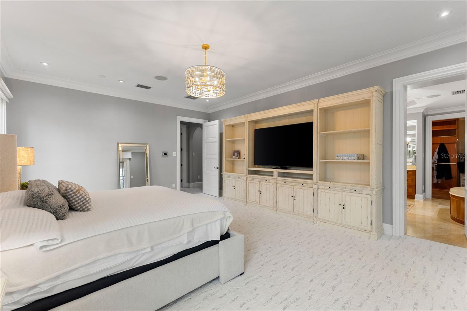 PRETTY LAKE ESTATES - Residential