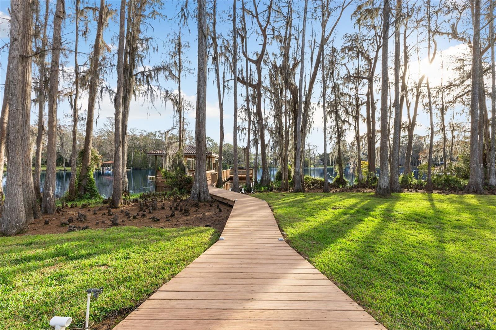 PRETTY LAKE ESTATES - Residential