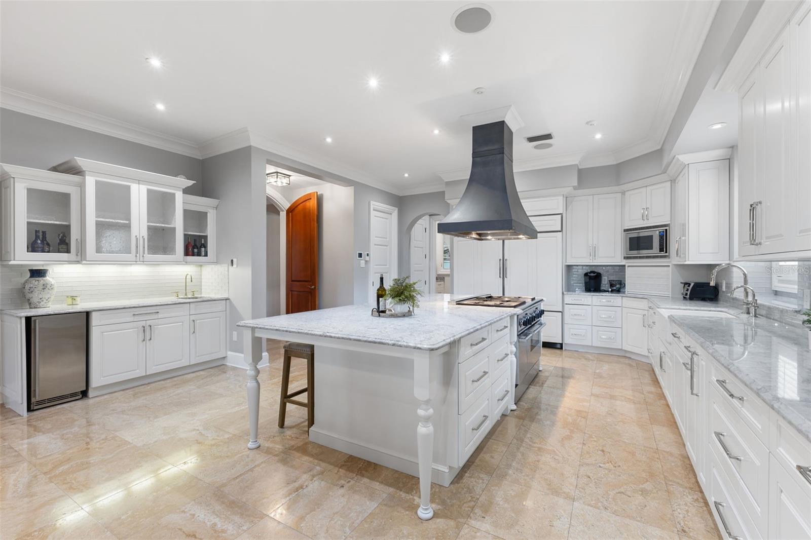 PRETTY LAKE ESTATES - Residential