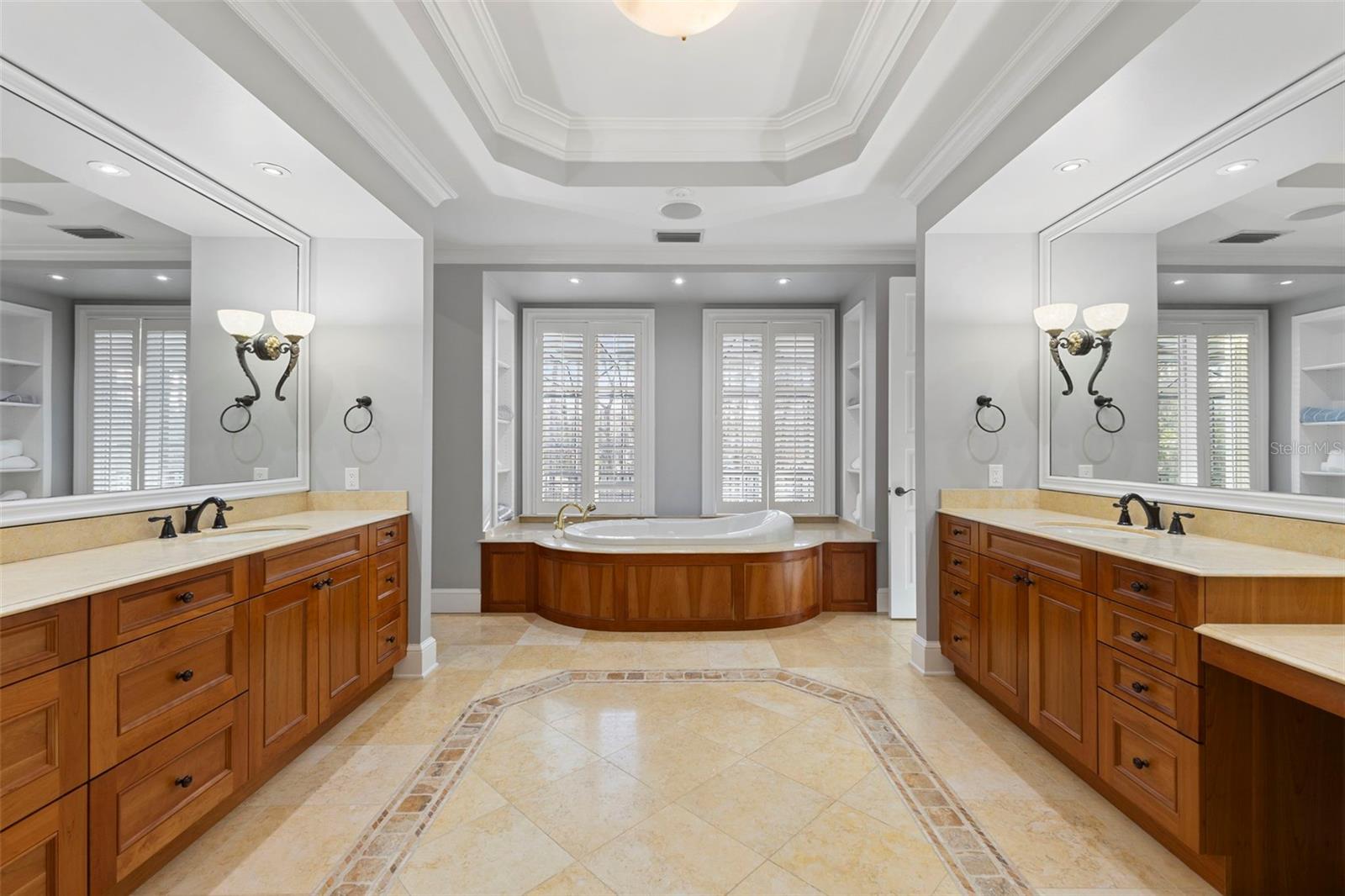 PRETTY LAKE ESTATES - Residential