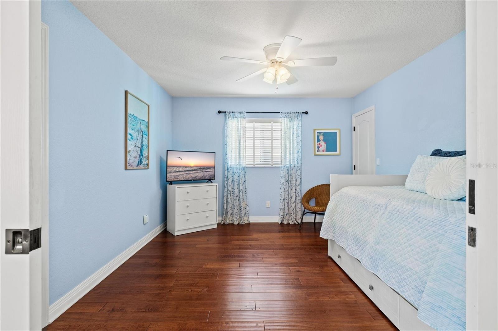 LAKE OF THE WOODS - Residential