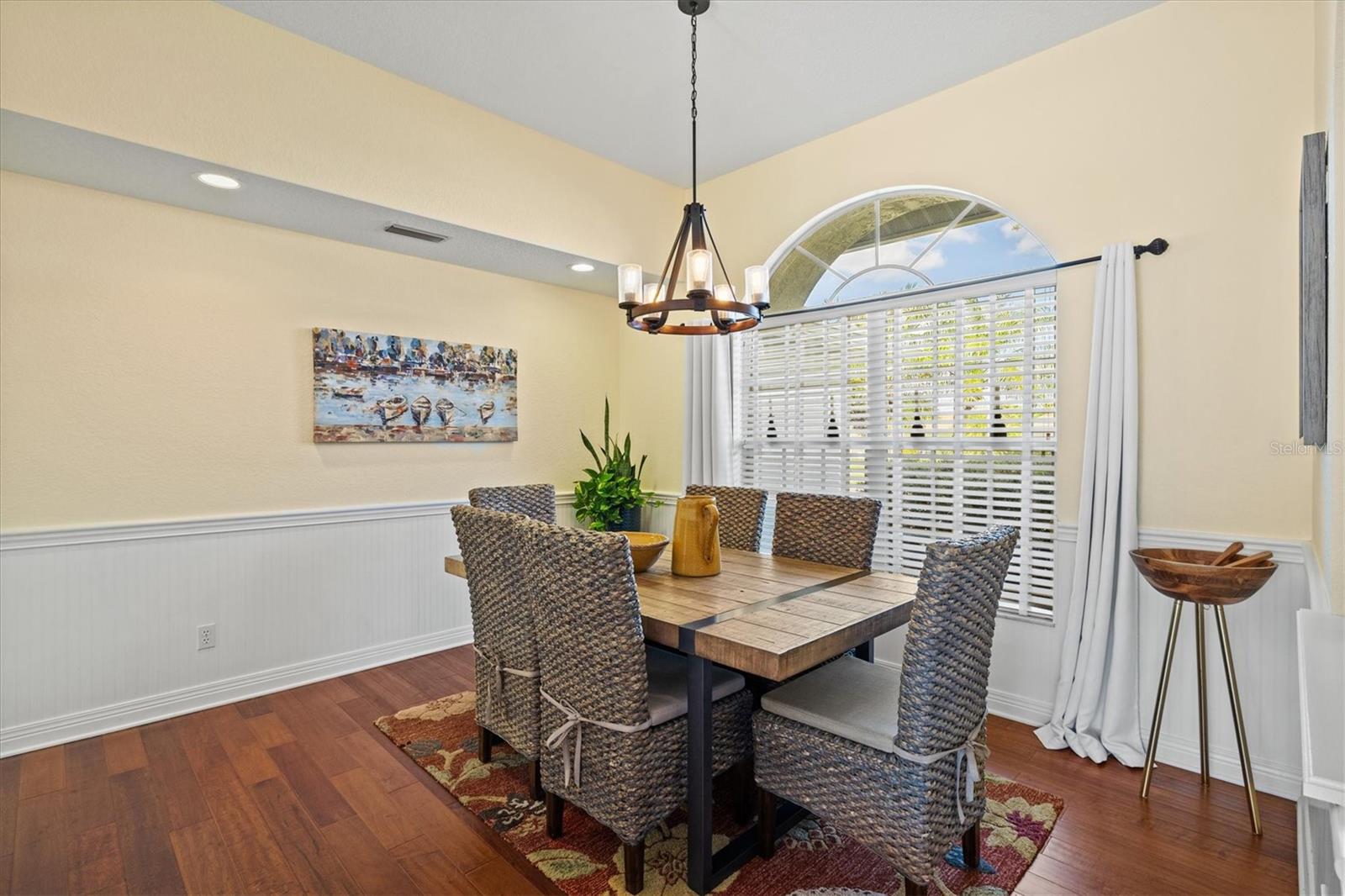 LAKE OF THE WOODS - Residential