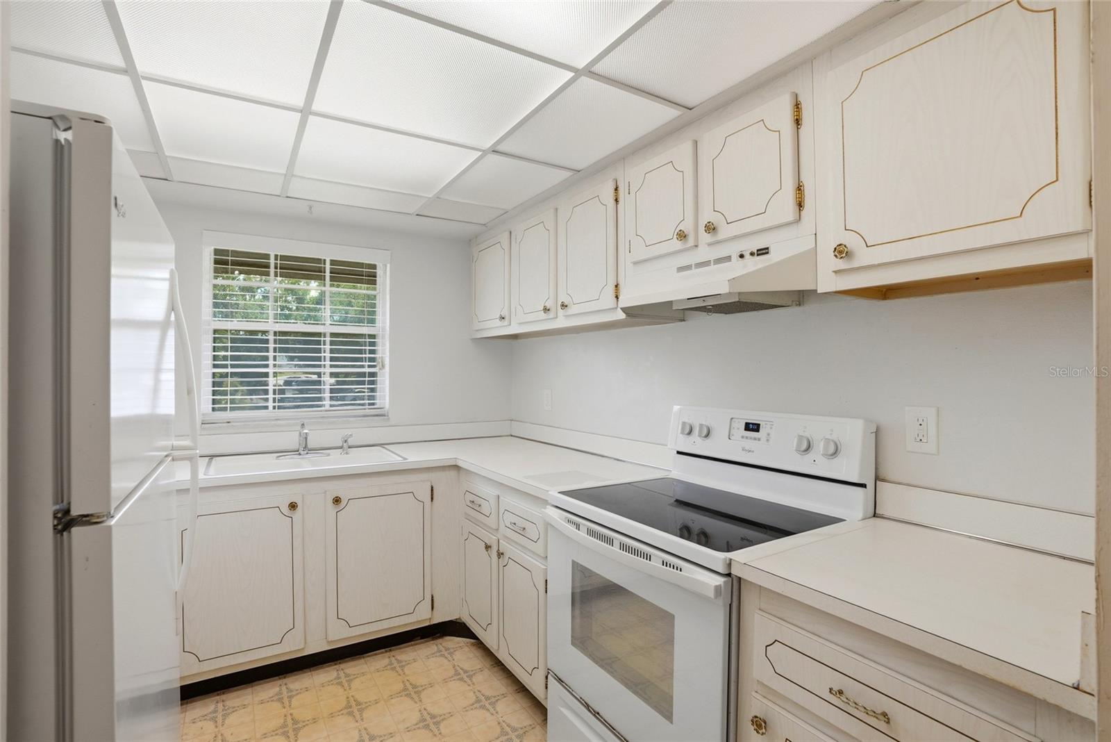 HARBOUR TOWNE CONDO - Residential