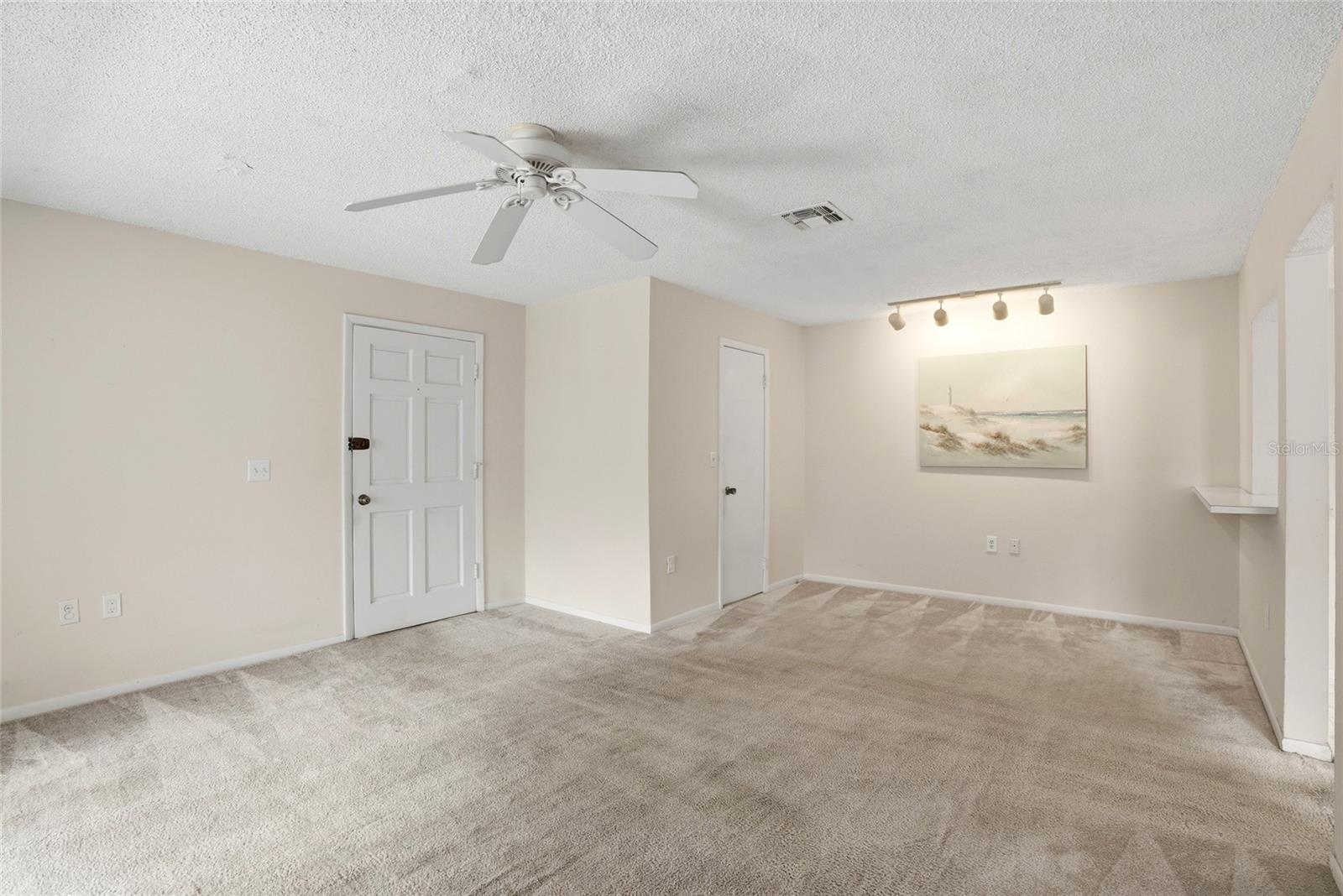 HARBOUR TOWNE CONDO - Residential