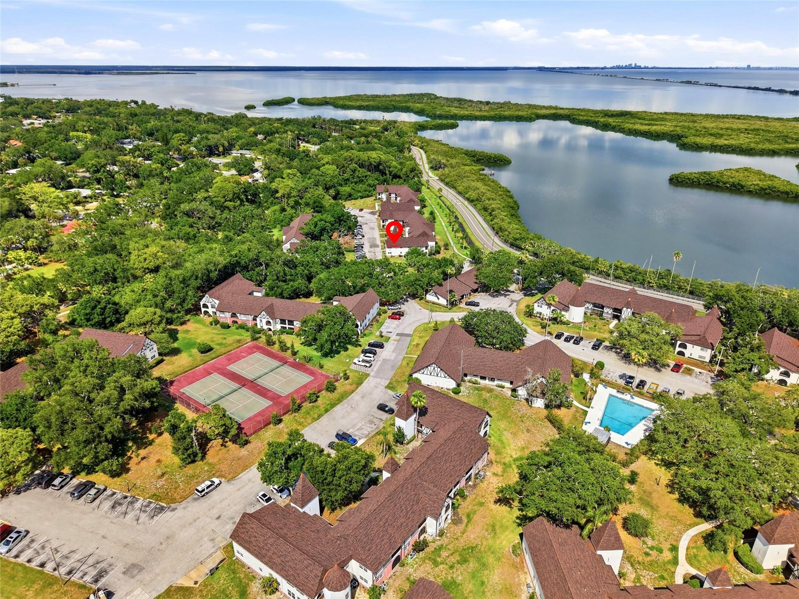 HARBOUR TOWNE CONDO - Residential