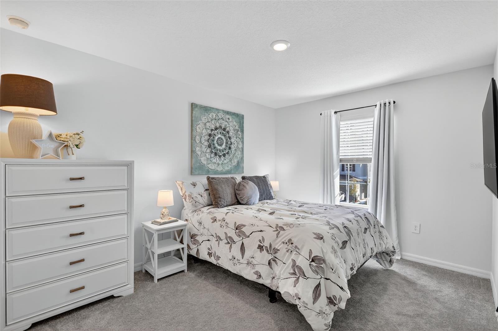 SOUTH SHORE POINTE - Residential