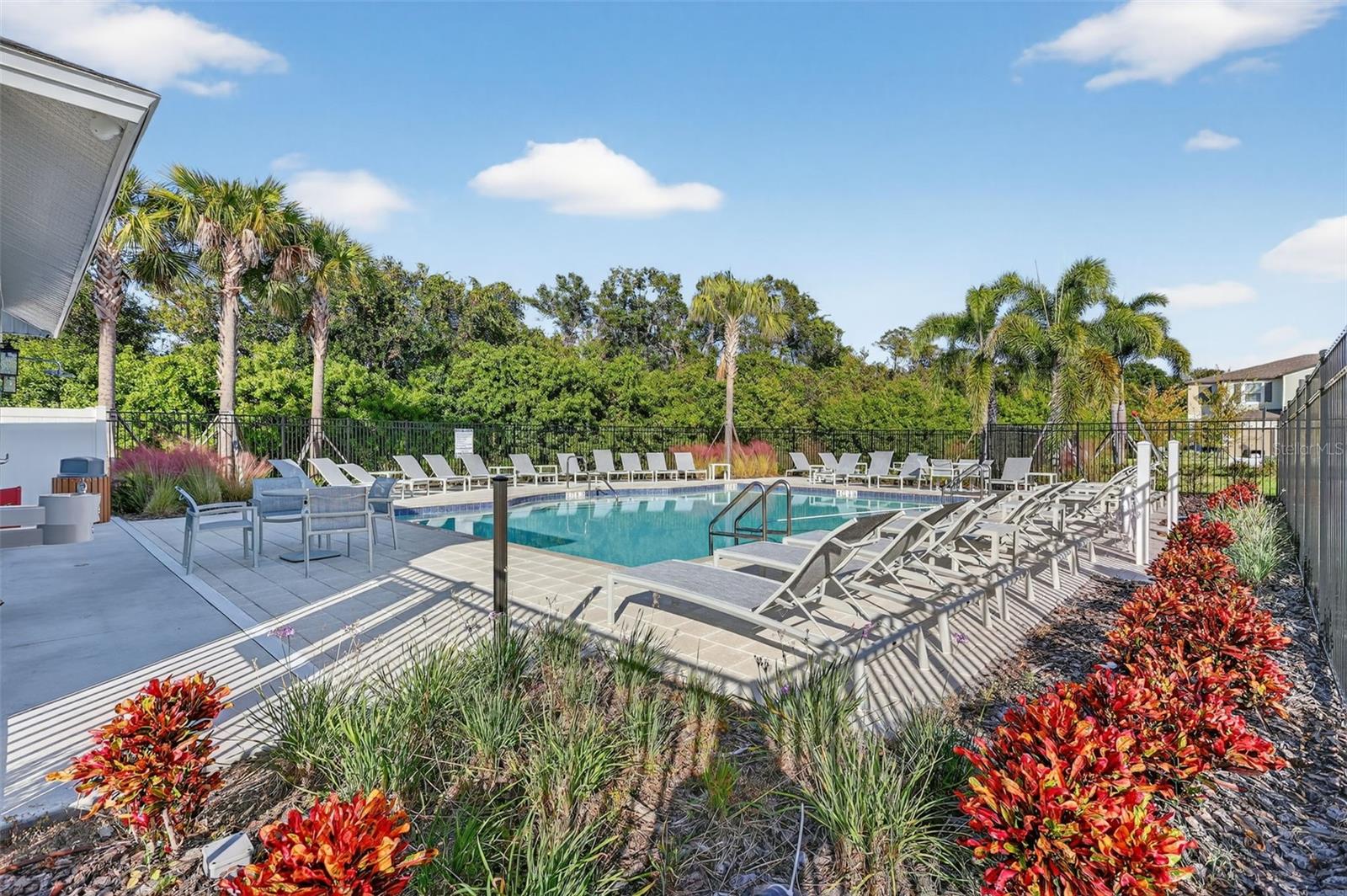 SOUTH SHORE POINTE - Residential