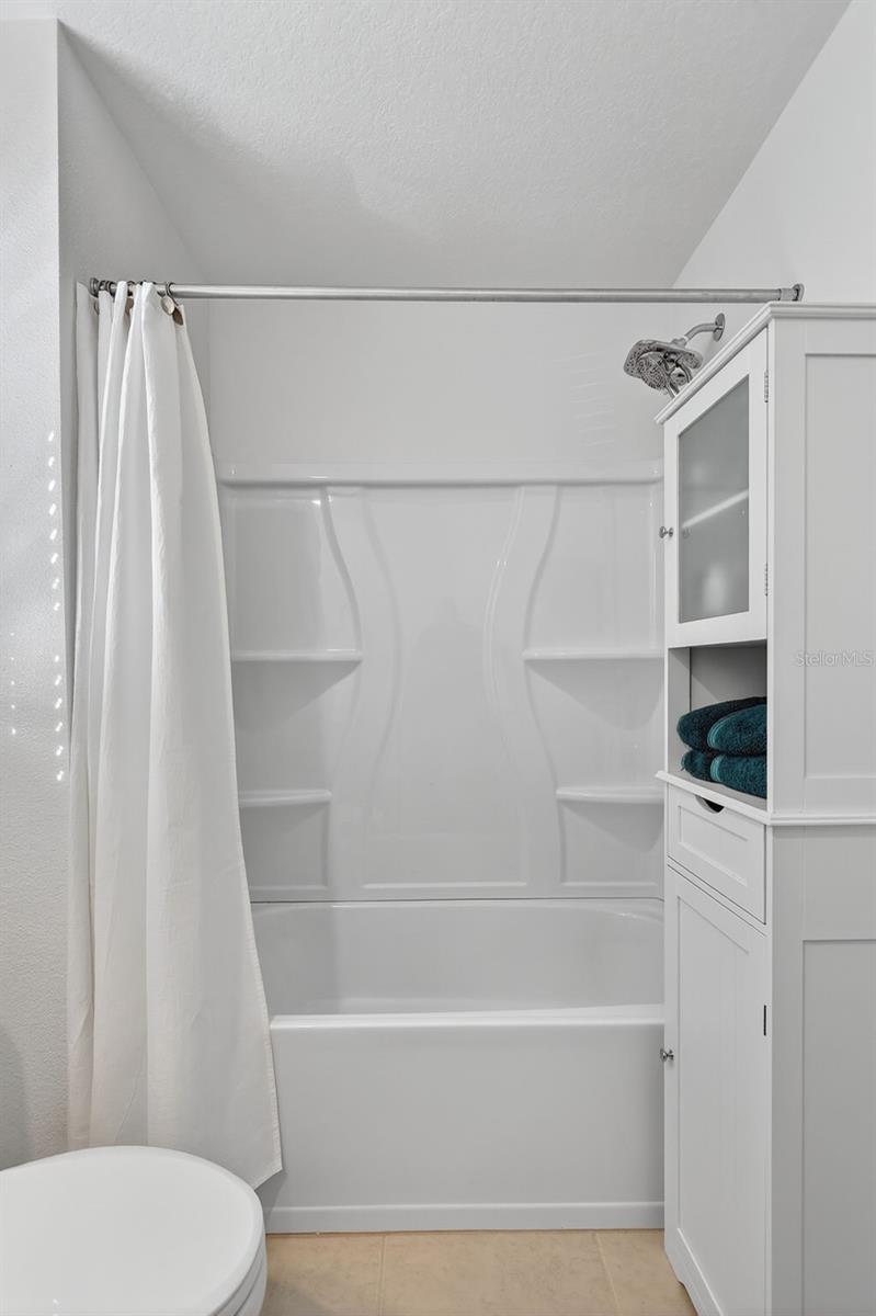 SOUTH SHORE POINTE - Residential