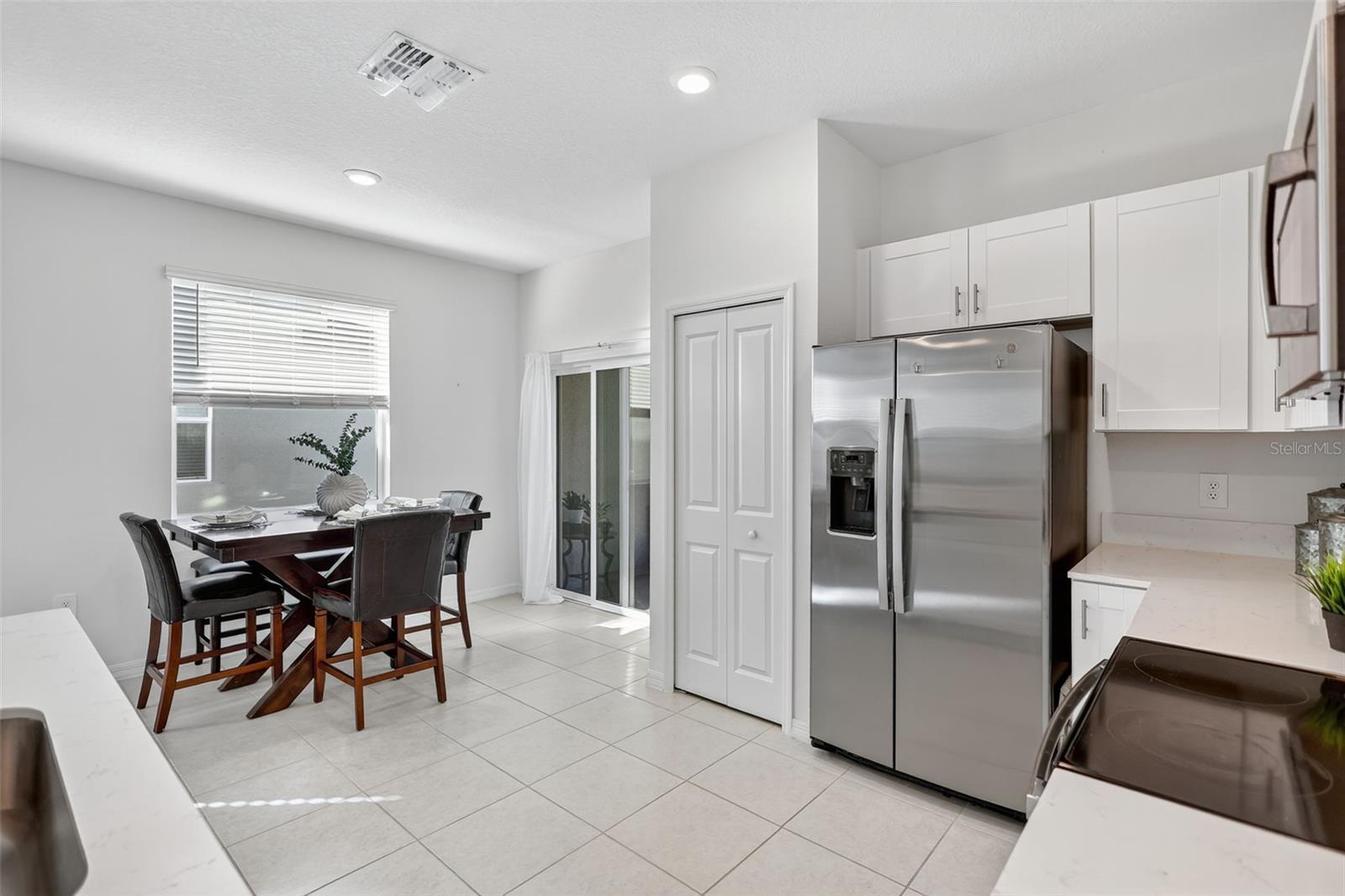 SOUTH SHORE POINTE - Residential