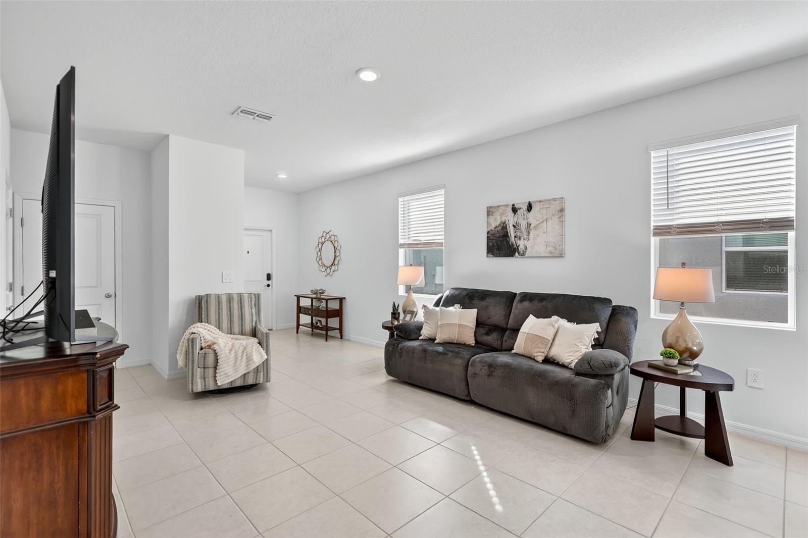 SOUTH SHORE POINTE - Residential