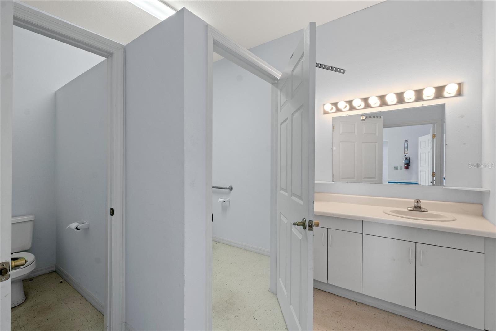 HILLSDALE - Residential