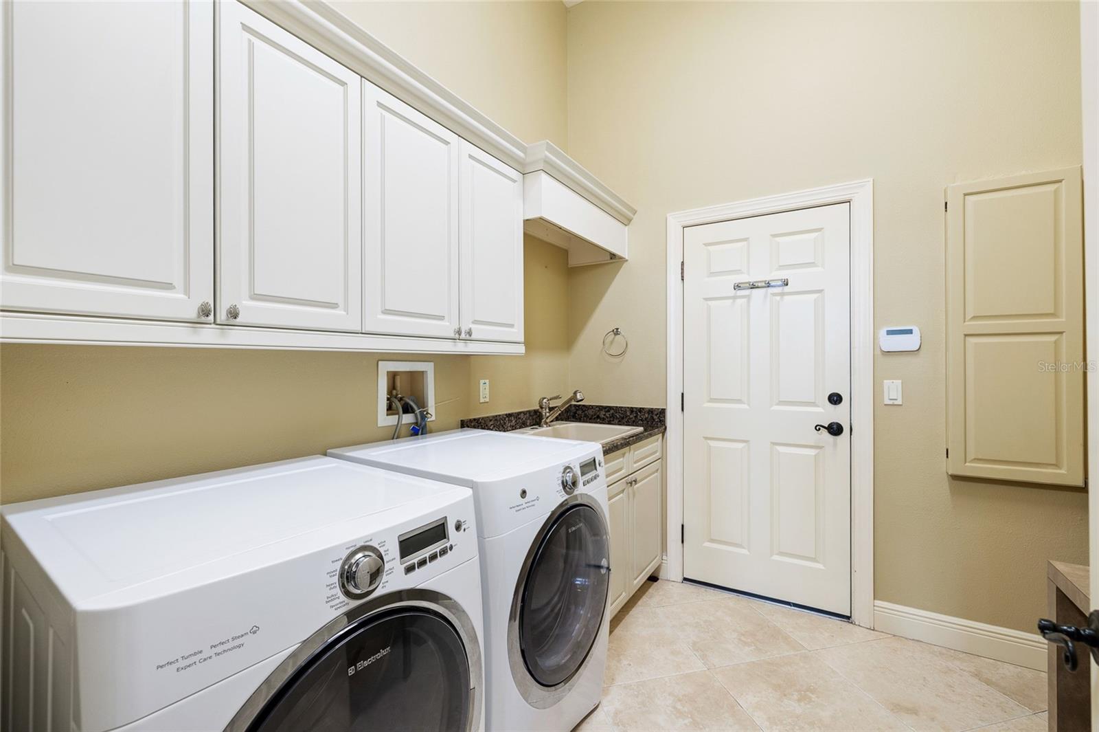 BAYWAY ISLES - Residential