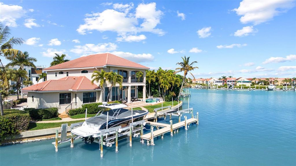 Photo of 4914 59th Avenue S, St Petersburg, FL 33715 (MLS # TB8476570)