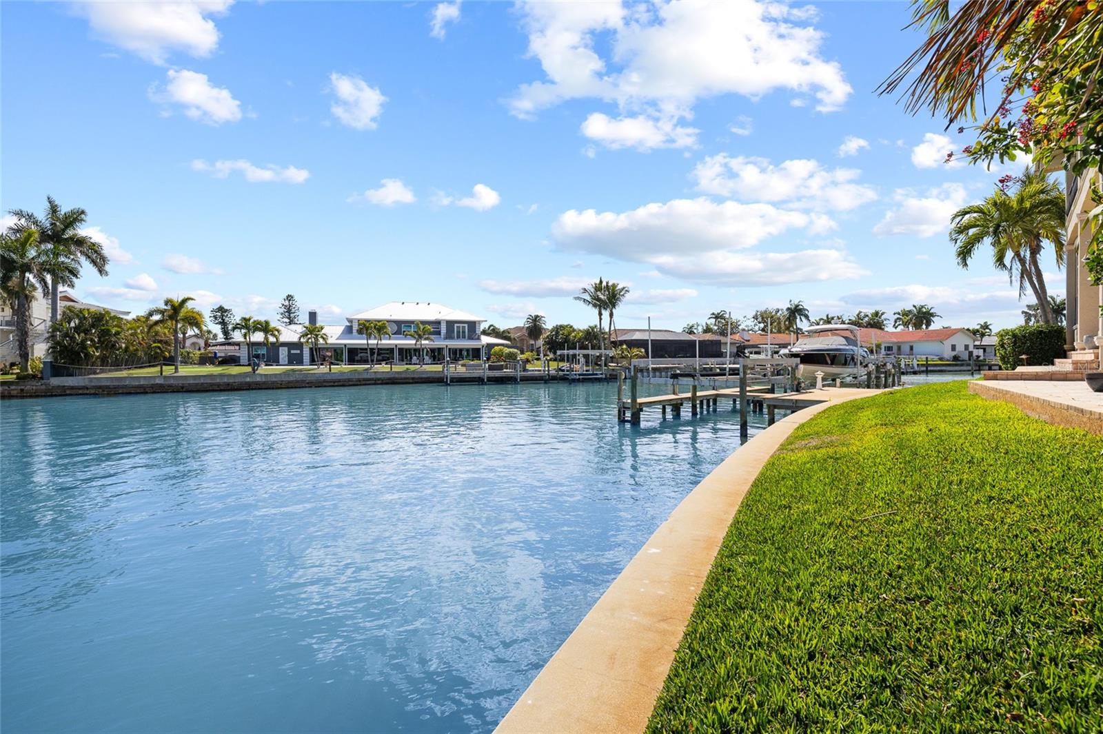 BAYWAY ISLES - Residential