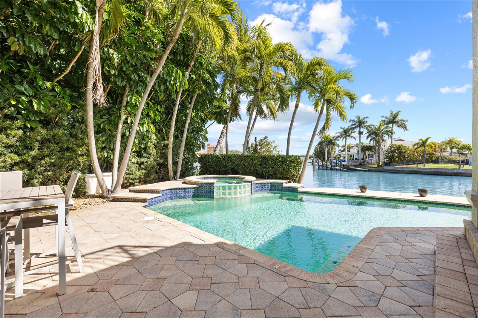 BAYWAY ISLES - Residential