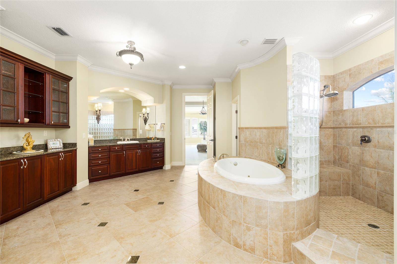 BAYWAY ISLES - Residential