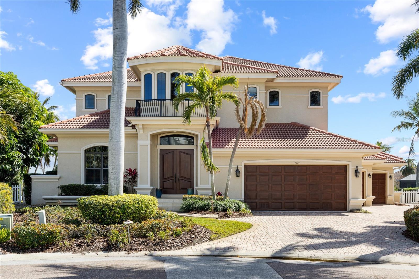 BAYWAY ISLES - Residential